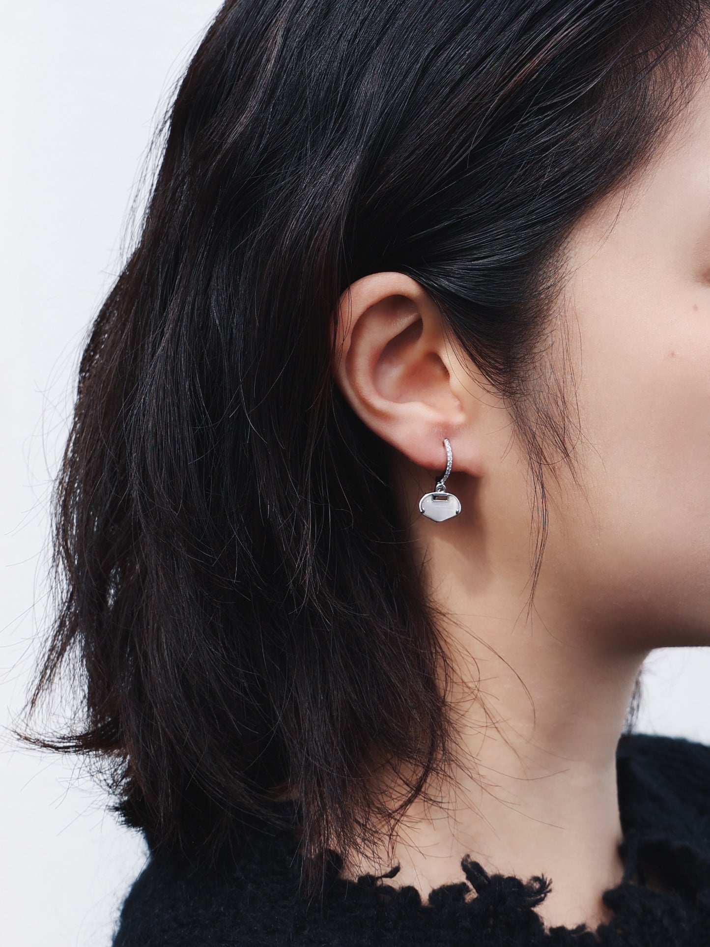 Ruyi Small Hoop Earrings