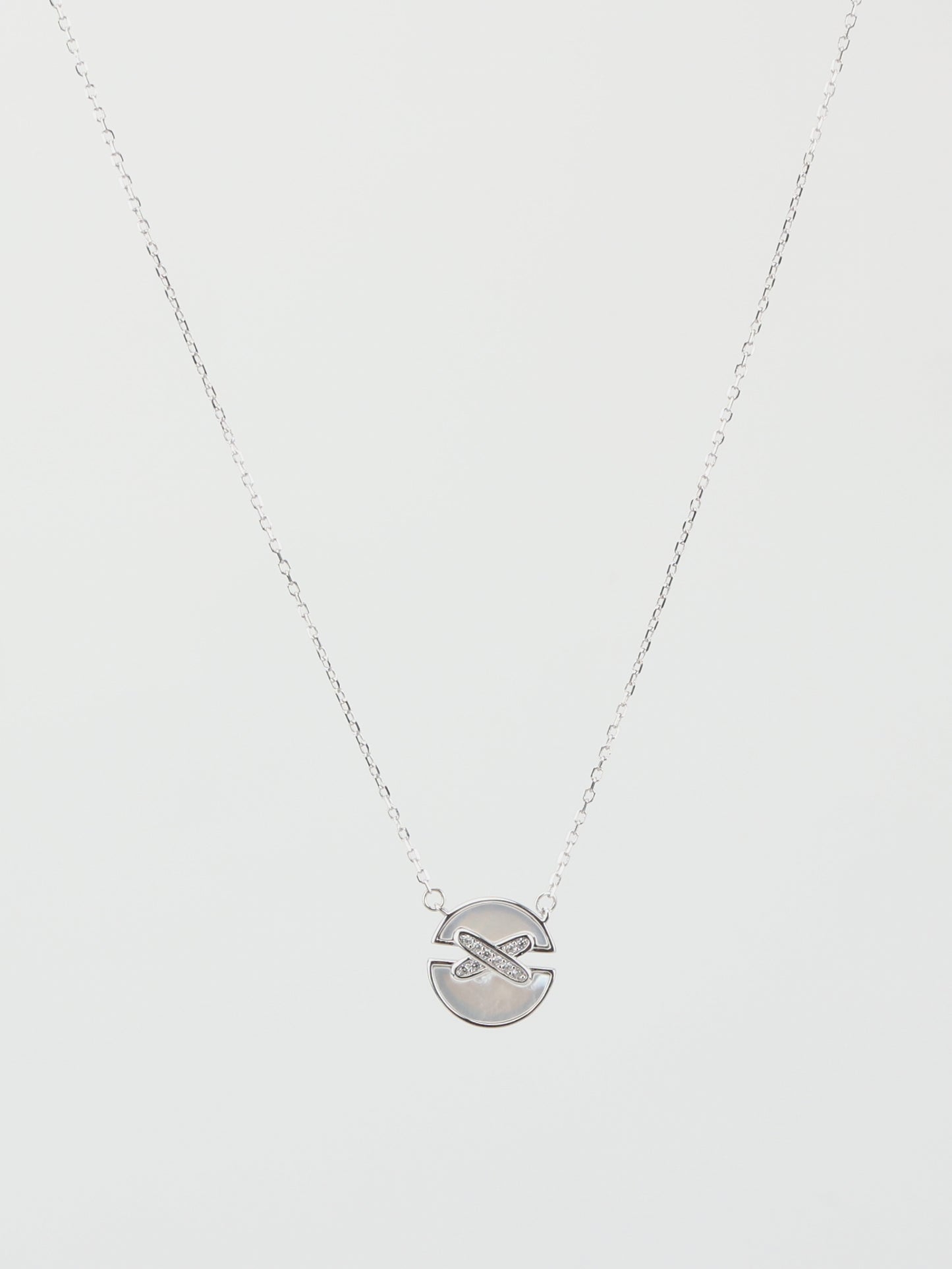 White Mother-of-Pearl Button Pendant Necklace