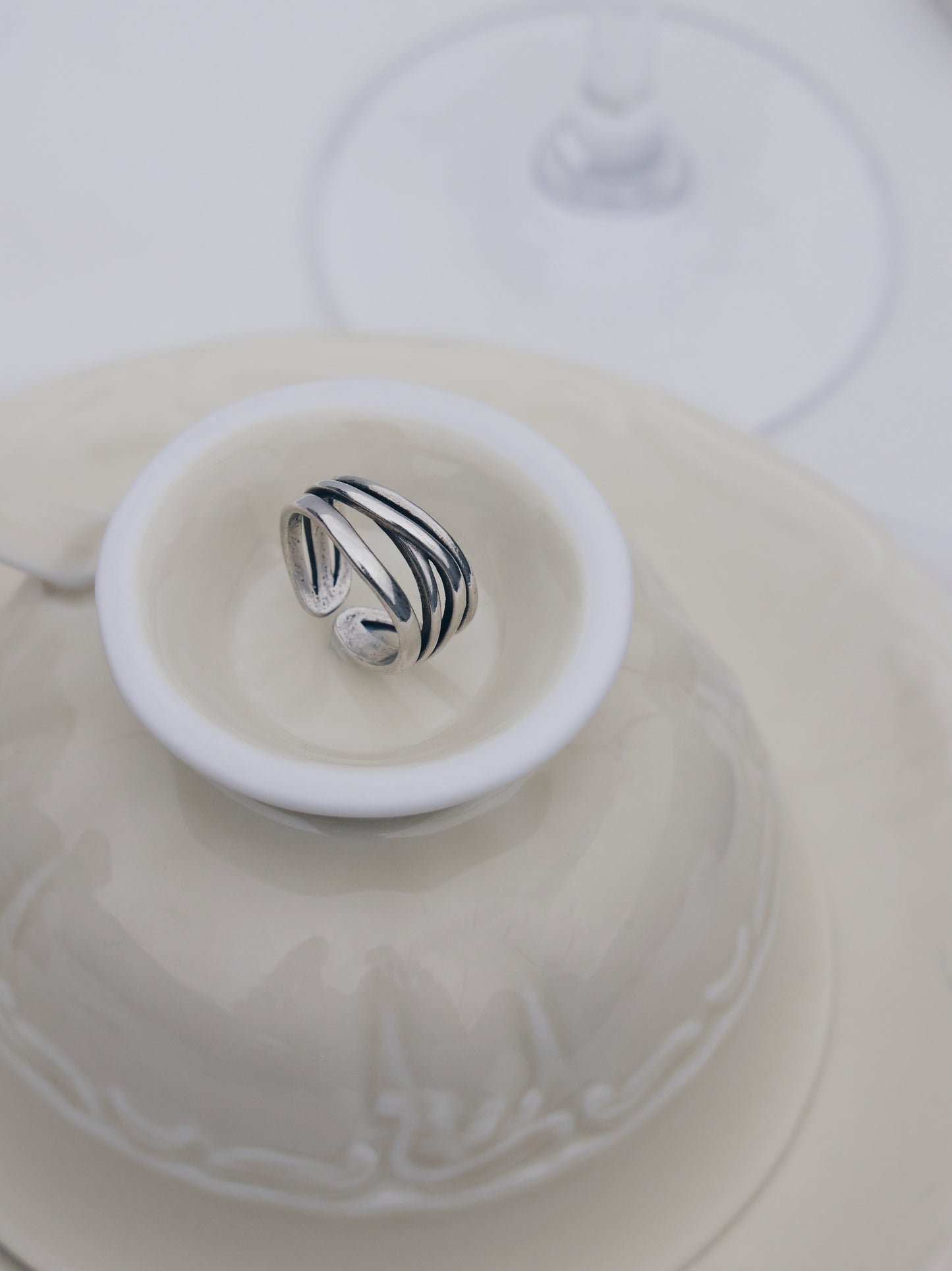 Four-Layer Intersecting Streamlines Ring